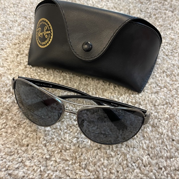RayBan silver and black frames only! - Picture 2 of 7